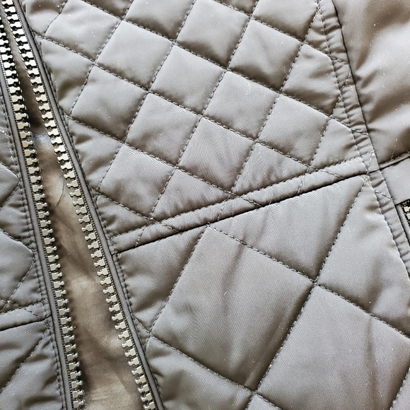 Andrew Marc Black Quilted Vest - Picture 2 of 6